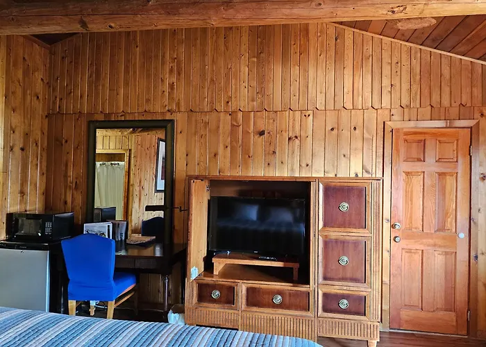Atlantic Shores Inn And Suites