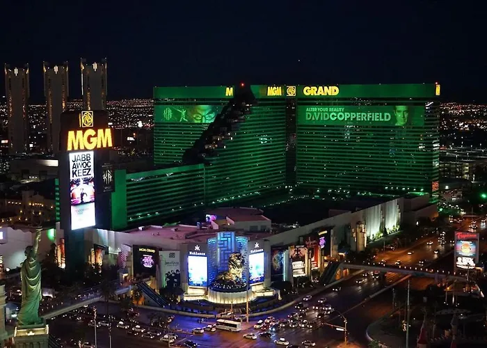 Mgm Grand & Casino By Suiteness