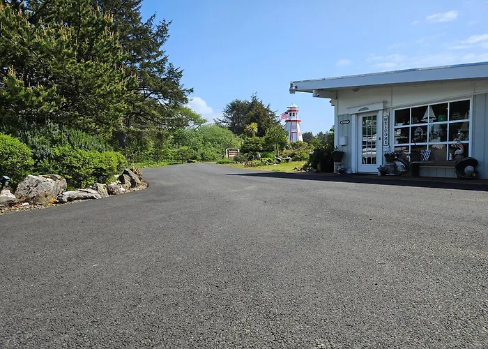 Beachwood Condos & Resort