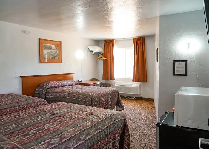 Swiss Holiday Lodge Mount Shasta