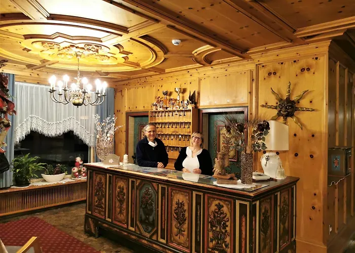 Hotel La Plaza Kurfar