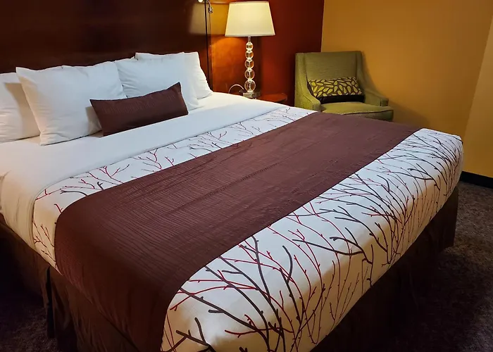 Olympic Inn & Suites
