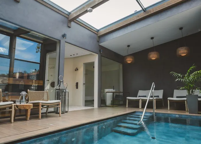 Frost Boutique Hotel