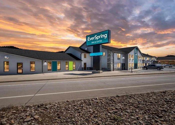 Everspring Inn & Suites