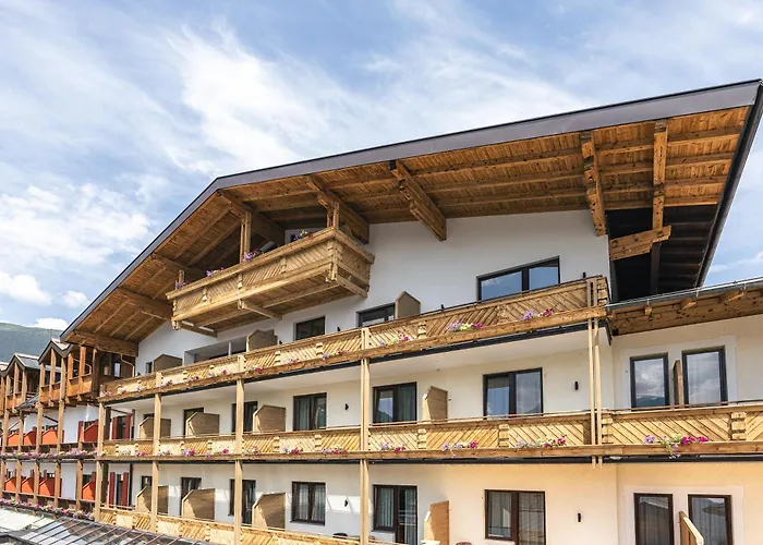 Upside Down Town Hotel Neue Post Zell am See
