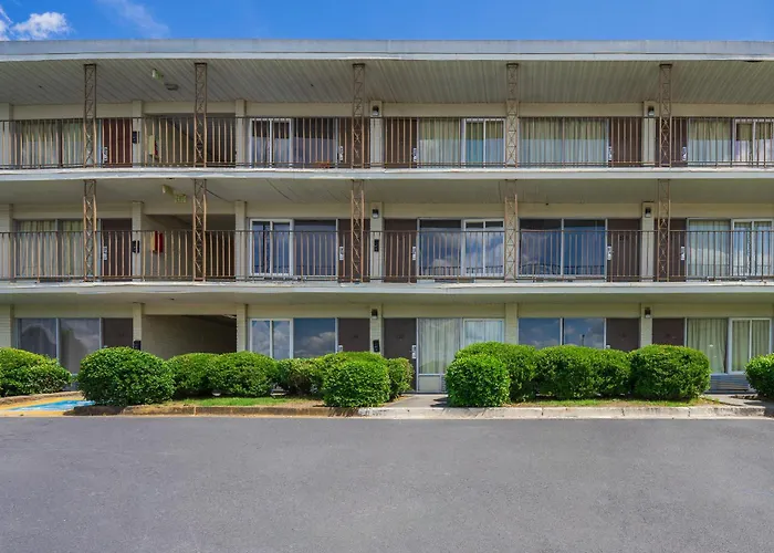 Budgetel Inn And Suites