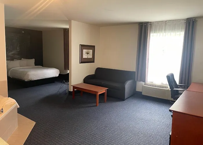 Super 8 By Wyndham Sainte Agathe Des Monts Hotel