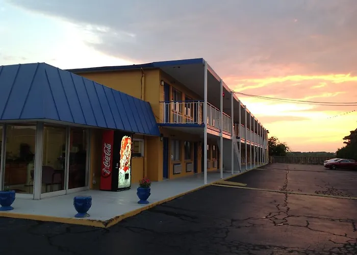Belmont Inn And Suites