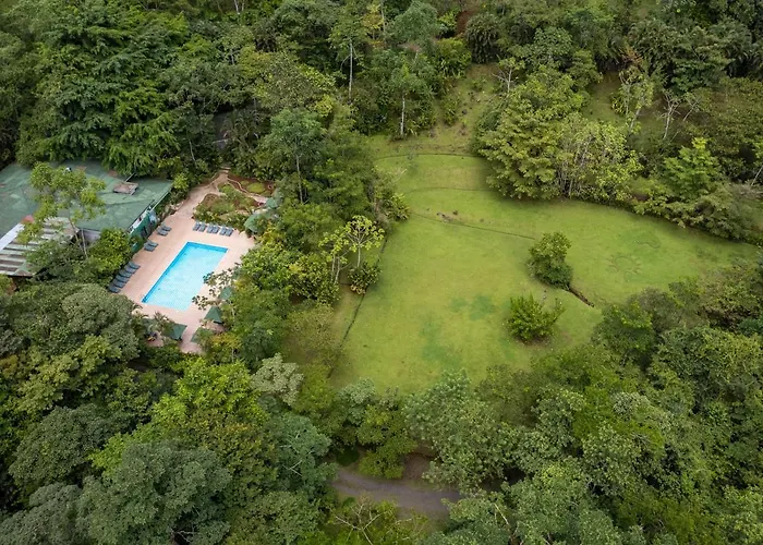 Lands In Love Hotel And Resort