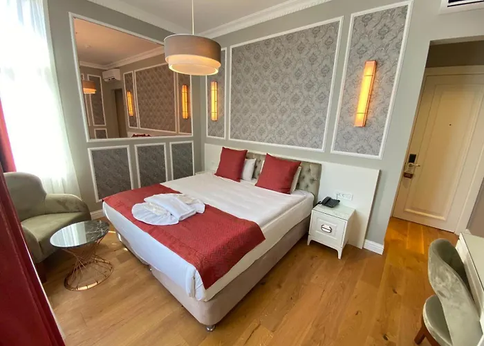 Triada Taksim - Special Category