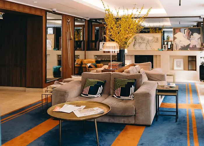 Hotel Eiffel Blomet