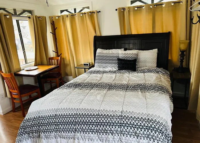 Micosta Leisure Inn Hudson