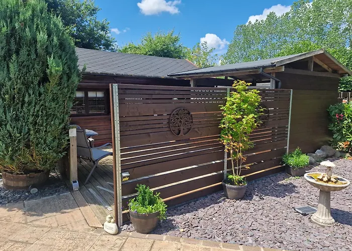 Cypress Log Cabins Accommodation Godshill 