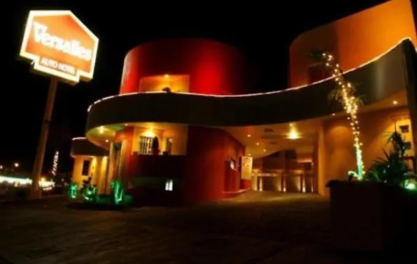 Autohotel Versalles