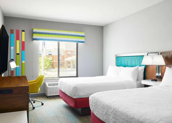 Hampton Inn & Suites Ridgecrest