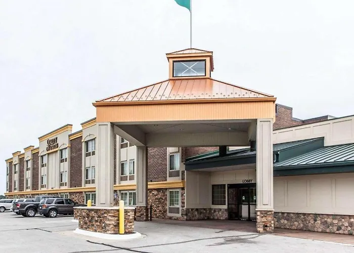Quality Inn & Suites Ames Conference Center Near Isu Campus
