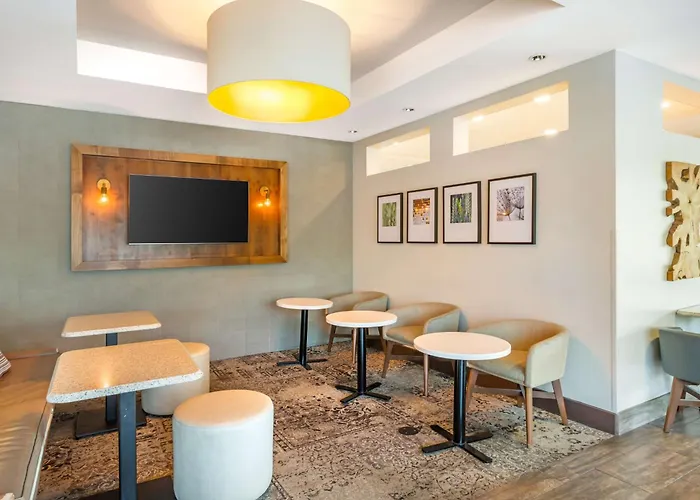 Best Western Plus Cotton Tree Inn Sandy