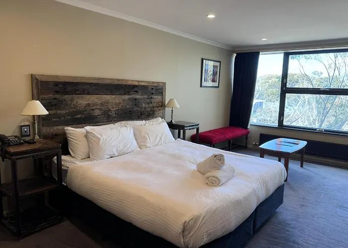 Mt Buller Chalet Hotel & Suites