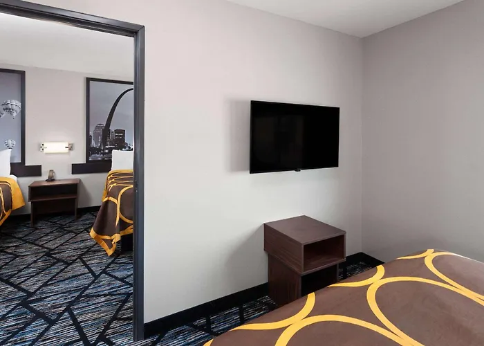 Super 8 By Wyndham Olney