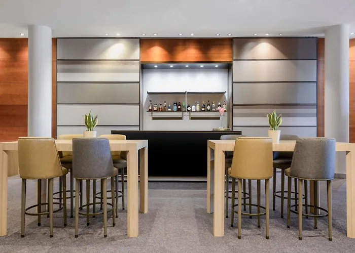 Ac Hotel Alcala De Henares By Marriott