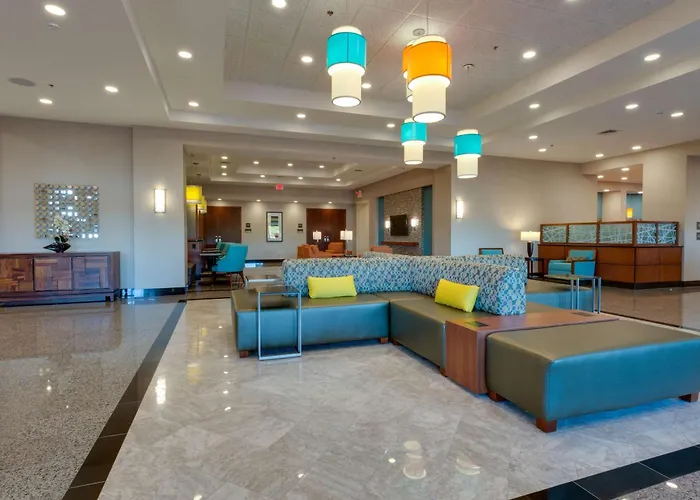 Drury Inn & Suites