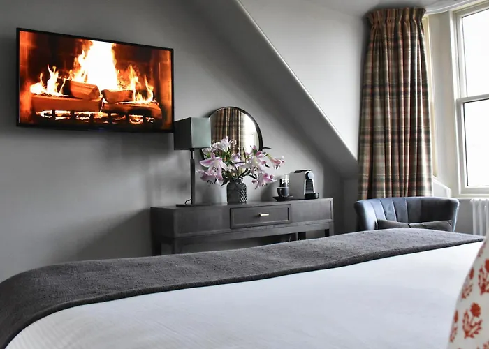 Rooms At The Saint