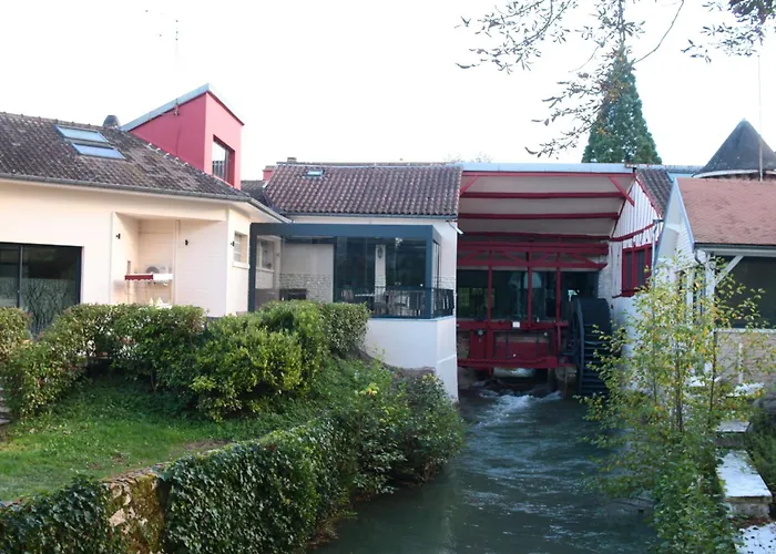Le Moulin Du Landion Hôtel et Spa Dolancourt