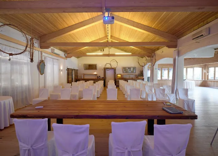 Ai Cadelach Hotel Giulia Revine Lago