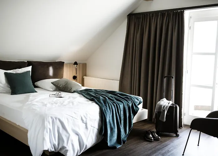 Hotel Weisses Kreuz Burgusio