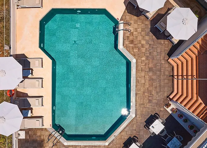 Bella Vista Hotel "By Checkin"
