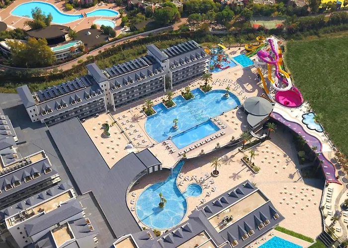 Dream World Palace Colakli