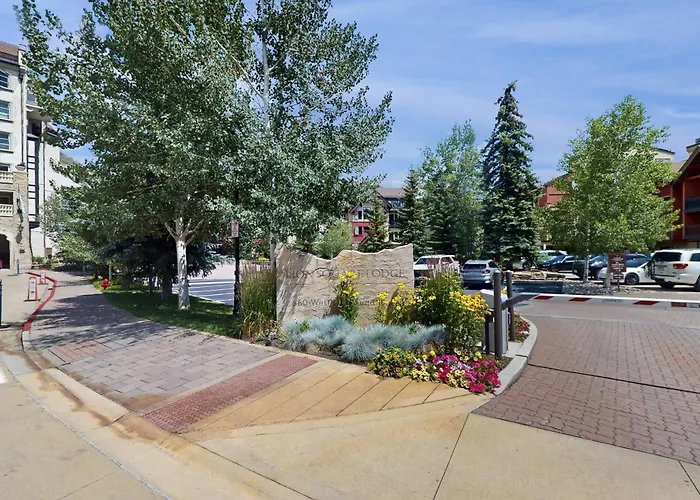 Lion Square Lodge South 650 Vail