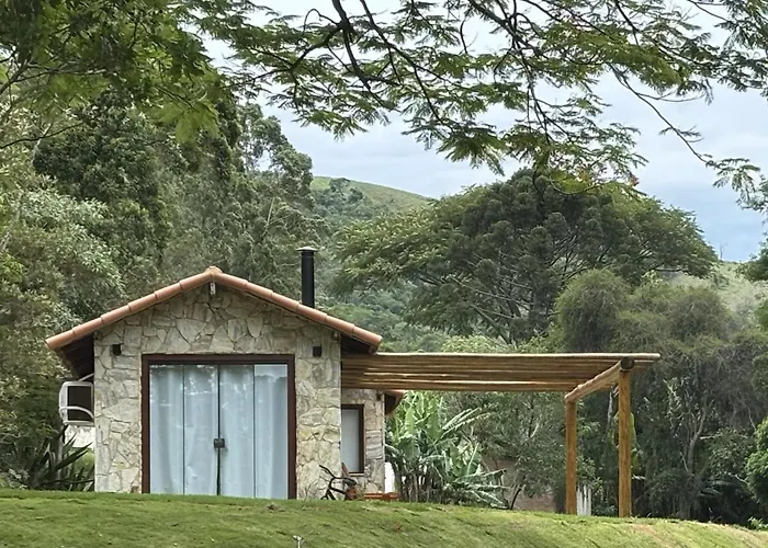Casa di Pedra com linda vista para natureza - Miguel Pereira