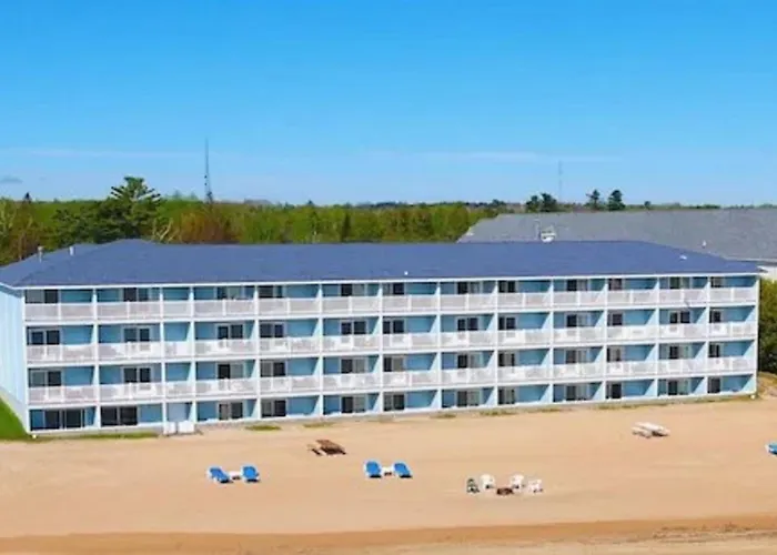 Blue Water Beachfront & Waterpark