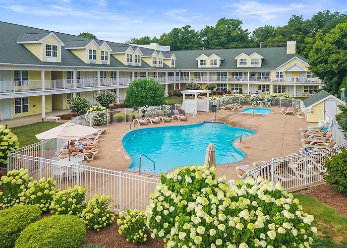 Kelleys Island Venture Resort