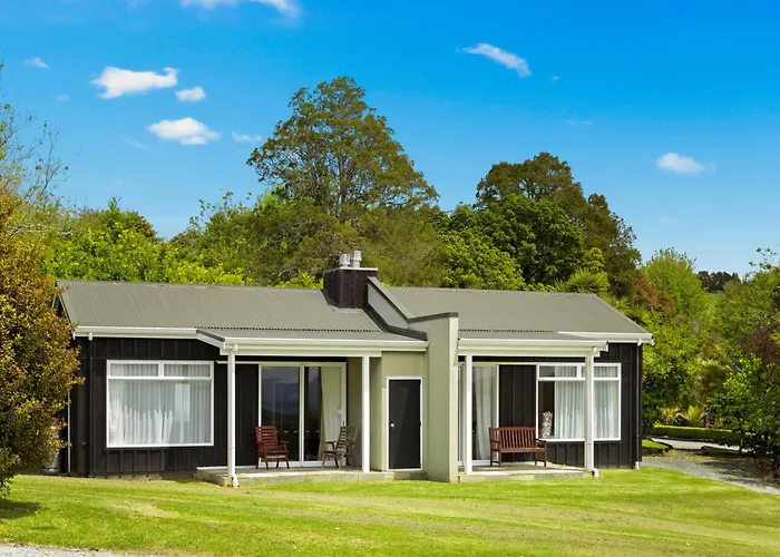 Woodhouse Mountain Lodge