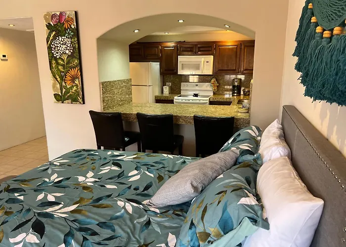 El Pueblo Condominiums By Rocky Host
