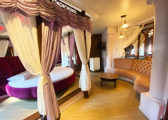 Camelot Motel By Drops