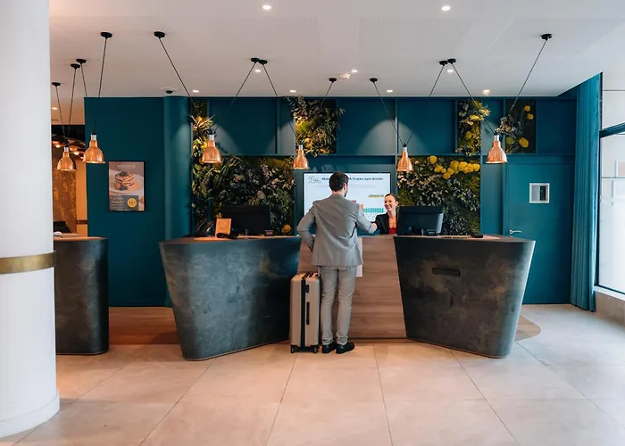 Le Riviera - Hotel Restaurant & Spa - Ex Golden Tulip Aix Les Bains Aix-les-Bains