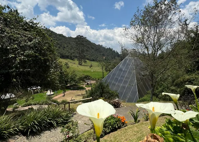 Glamping Termales La Calera