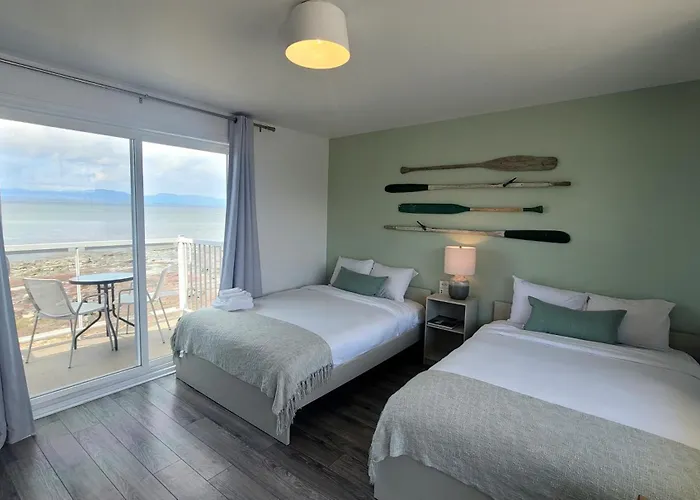 La Plage Motel