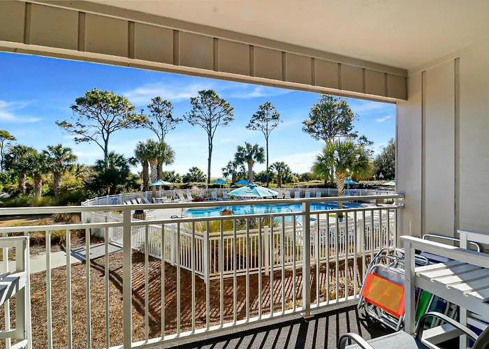 Ocean Dunes Villas: Beachfront Retreat with Heated Pool