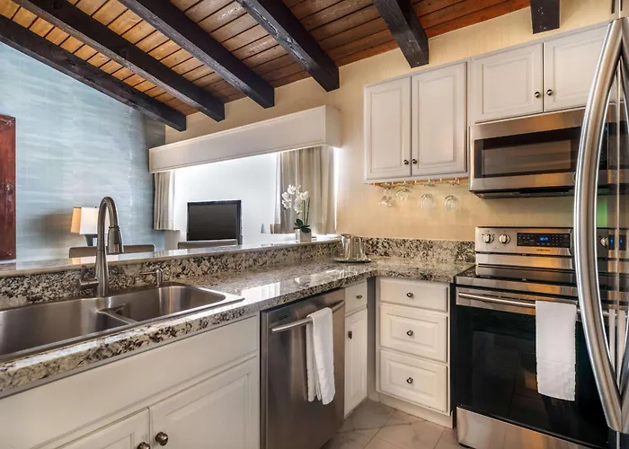 Best Western Plus Carpinteria Inn