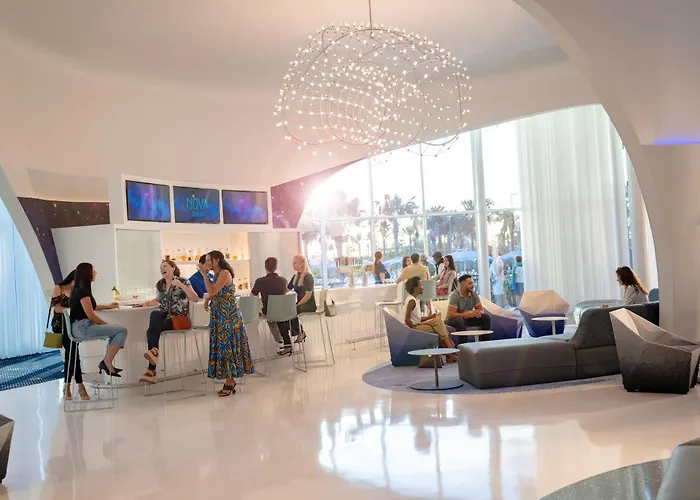 Universal's Stella Nova Resort Williamsburg