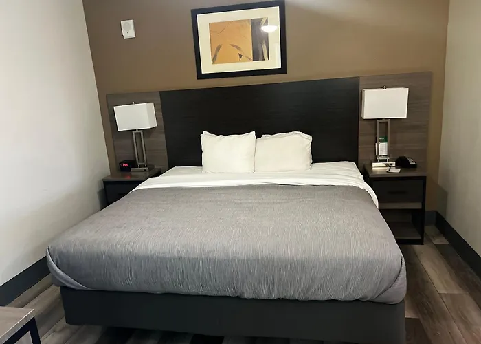 Quality Inn & Suites Goodyear - Phoenix West