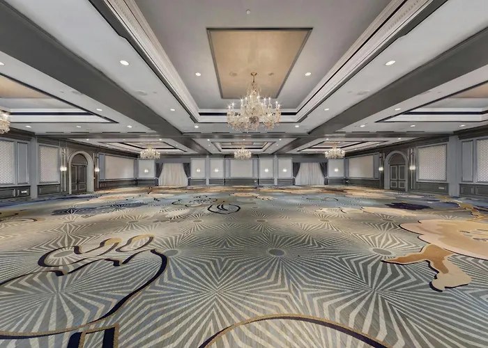 The Henry, Autograph Collection Hotel Dearborn