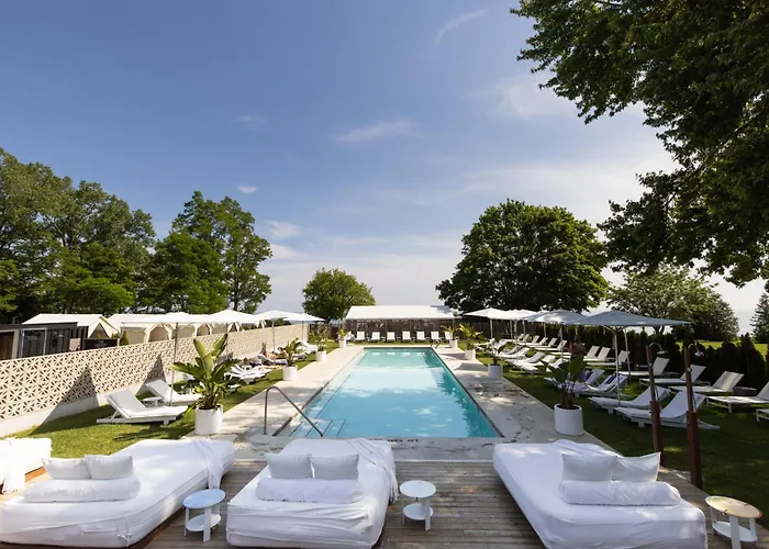 The Lakeside Prince Edward County