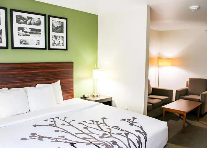 Sleep Inn & Suites Conference Center Eau Claire North Union