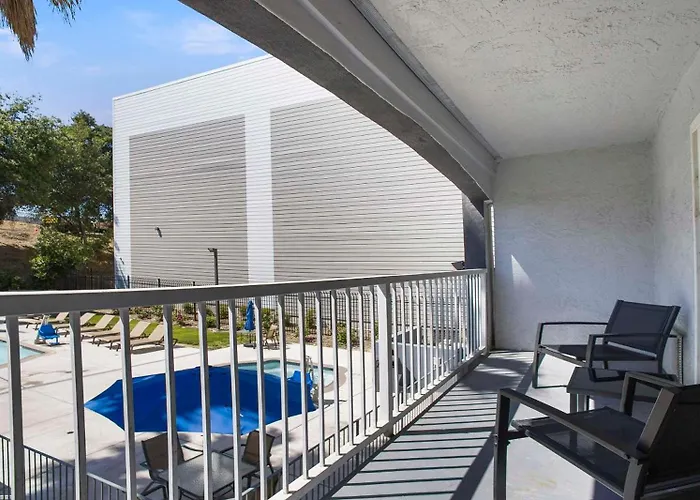 Surestay Plus Hotel By Best Western Sacramento North