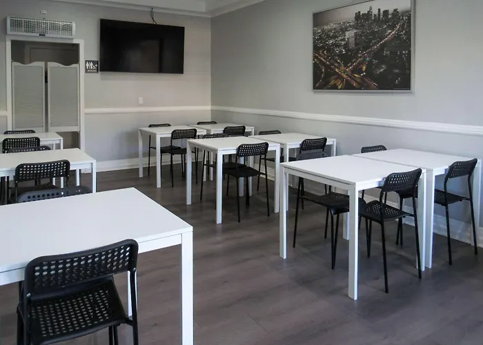 Capri Suites Anaheim